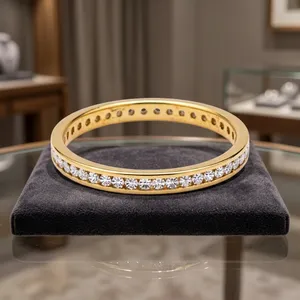 Bague éternité en or 10 carats avec diamants ronds, fabricant de bijoux en gros - Product Image 4