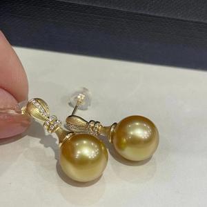 Pendientes Largos de Oro de 14K con Perlas Naturales de Agua Dulce, Serie Temperamento, Venta al Por Mayor del Fabricante - Product Image 4