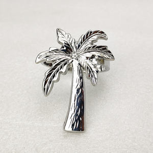 Anillos para servilletas de aluminio con textura de cocotero que añaden una estética profesional de calidad de restaurante a la comida en casa y reuniones especiales. - Product Image 1