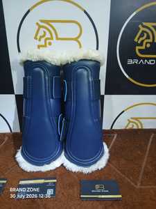 BRAND ZONE Bottes équestres en cuir verni pour chevaux, protections de tendons 8MM en néoprène et fausse fourrure, durables et confortables - Product Image 1