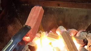 CHARBON DE BOIS DE SCIE MEILLEUR VENDEUR POUR BBQ, FABRIQUÉ AU VIETNAM PAR BIWOOD COMPANY, SANS ODEUR ET SANS FUMÉE - Product Image 4