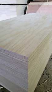 Factory Wholesale Commercial E1 /E2 Acacia/Eucalyptus/Styrax Core Pine / Birch/ Poplar / Okoume / Bintangor <b>Veneer</b> Faced - Product Image 4