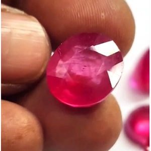 Lote de 20 Rubíes de Vidrio de Bangkok de 10mm a 12mm, Corte Ovalado, 75 Quilates, Venta IROC, Gema Suelta para Joyería - Product Image 3