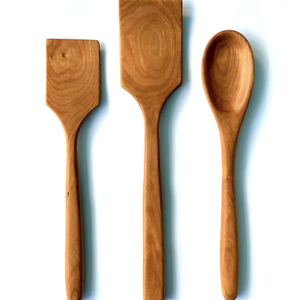 Cuillères en bois naturel pour la cuisine, le service, le mélange et la préparation des aliments, fabriquées à la main avec des matériaux de haute qualité - Product Image 1