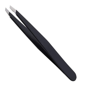 Vente en gros de pinces à épiler professionnelles Raayin Impex en acier inoxydable antistatique, pointe lisse de 10 mm, prise en main parfaite, pinces à épiler obliques pour sourcils et cils - Product Image 3