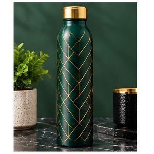 Botella de Agua Moderna de Lujo en Cobre Verde con Patrón Geométrico Dorado, Portátil para Viajes - Product Image 1