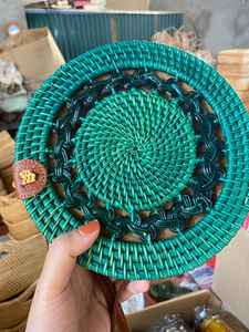 Bolso tipo cubo de ratán tejido con detalles de paja de ganchillo Bolso de hombro de playa de verano 2025 personalizado para mujer de 99 Gold Data - Product Image 4