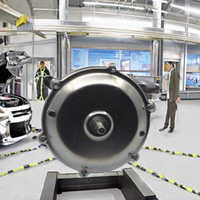Nuevo LUCAN TECHNO Brida de acoplamiento de eje de hélice de acero forjado de alta resistencia con desplazamiento facial de <0.02mm para sistemas de transmisión automotriz