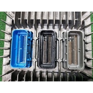Módulo de Control del Motor CTS 2008-2014 Usado OEM 12646438 - Product Image 4