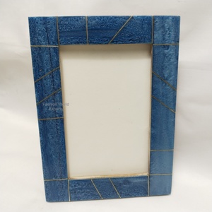 Magnifique cadre photo en résine couleur nacre avec incrustation en laiton et bordure étroite, créatif et élégant - Product Image 6