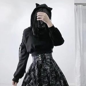 Sudadera Corta con Capucha para Mujer, Color Negro Sólido, Manga Larga, Tejido de Algodón, Estilo Gótico, con Cordones en el Hombro, para Otoño e Invierno - Product Image 3