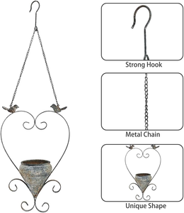 Maceta Colgante de Metal Antigua en Forma de Corazón con Detalles Decorativos de Pájaros |   Soporte Rústico Vintage para Macetas de Hierro con Cadena - Product Image 2
