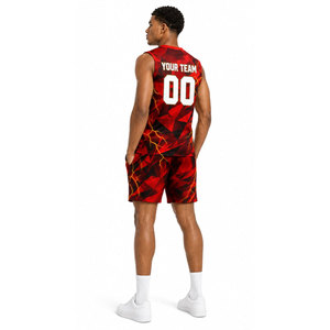 Uniformes de football personnalisés haut de gamme, maillots et sweats à capuche personnalisés, vêtements de compression pour football 7v7 et flag football, impression par sublimation et fabrication OEM - Product Image 3