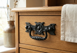 Poignée de porte en fer noir rustique, revêtement en poudre, durable, pour armoire de cuisine, commode, tiroir - Vintage, fabrication artisanale indienne - Product Image 5