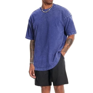 เสื้อยืดผู้ชายแบบฟอกสี ผ้าคอตตอนหนา ทรงโอเวอร์ไซส์ สไตล์สตรีทแวร์ สกรีนโลโก้ตามสั่ง พิมพ์ลาย DTG รับผลิตแบบ OEM ขายส่งจำนวนมาก - Product Image 1