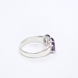 Anillo de Lujo con Tres Amatistas, Plata de Ley 925, Antideslustre, Hecho a Mano, Joyería Fina para Mujer, para Oficina, Fiesta, Boda - Product Image 4