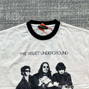 Camiseta de Verano de Alta Calidad, Color Beige Blanco, con Temática de Banda de Rock, Conmemorativa, Tejida, 100% Algodón Orgánico, Retro, de Corte Cuadrado y Manga Corta - Product Image 2