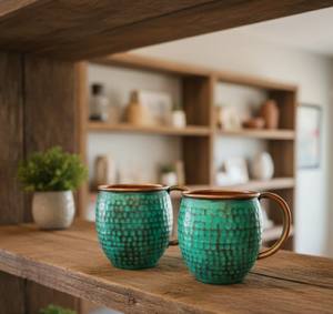 Taza Moscow Mule de Cobre Antiguo con Acabado Patinado y Asa - Product Image 1