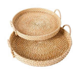 Bandeja de ratán natural premium para frutas, bebidas y como elegante bandeja de servicio para sala de estar o patio. Colección hecha a mano. - Product Image 1