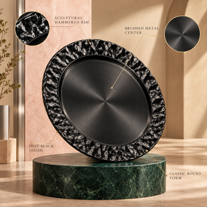 Assiette de service ronde à bord martelé noir avec centre en métal brossé | Plateau moderne texturé pour des dîners de luxe et élégants - Product Image 4
