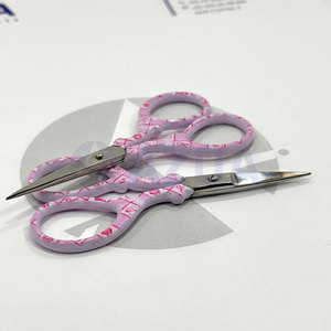 Ciseaux de couture roses de créateur, en acier inoxydable, à lame droite et tranchante, pour la coupe de fil et les travaux manuels - Product Image 5