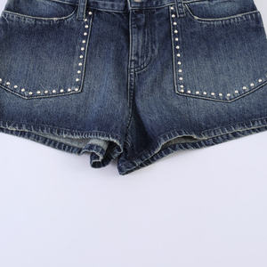 Shorts en jean taille haute délavé foncé avec rivets, style décontracté d'été, coupe droite pour homme - Product Image 1