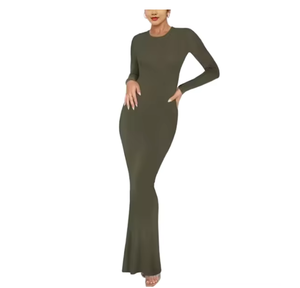 Elegante Vestido Maxi Ceñido de Manga Larga Verde Oliva con Cuello Redondo, Tejido, Largo hasta el Suelo, con Dobladillo Acampanado, Ideal para Fiestas - Product Image 6