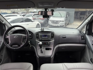 Minibús de Pasajeros Usado Silver 2020 Grand Starex para Transporte, Alquiler de Flotas, Vehículo de Segunda Mano, Auto Usado Coreano, 12 Pasajeros - Product Image 3