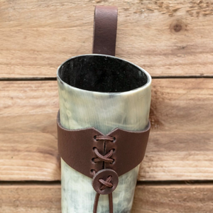 Corne à boire polie style Viking Nordique, faite à la main en corne naturelle, pour bière et hydromel, avec support à sangle en cuir, cadeau historique Renaissance - Product Image 5