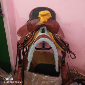 Selle d'équitation occidentale en cuir sculptée à la main Selles de course de baril de cheval Selle d'équitation de sentier de plaisir - Product Image 5