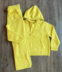 Ensemble de survêtement unisexe jaune en tricot, sweat à capuche et pantalon de survêtement, couleur unie, coupe ample décontractée, pour l'automne - Product Image 1