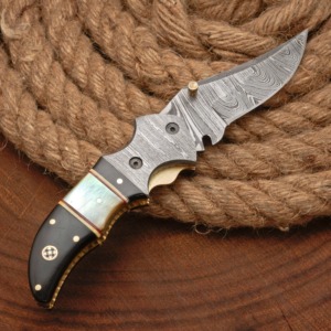 Damascus Steel Folding Pocket <b>Knife</b> - 7" Handmade Gift <b>Knife</b> with Horn & <b>Bone</b> <b>Handle</b> - Camping Pocket <b>Knife</b> - Product Image 3