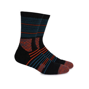 Chaussettes de basketball sportives respirantes de qualité supérieure, motif géométrique, polyester et élasthanne. - Product Image 4