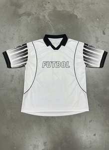 เสื้อฟุตบอลพิมพ์ลายกราฟิกดีไซน์ตัวอักษรสีสันตามสั่ง เสื้อยืดพิมพ์ลายซับลิเมชั่นสุดหรูสำหรับผู้ชาย - Product Image 4