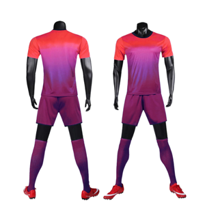 Tenue d'entraînement de football en tissu confortable, maillot à manches courtes et short pour hommes, idéal pour l'entraînement - Product Image 1