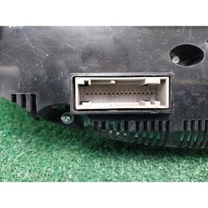 ชุดหน้าปัดเรือนไมล์มือสอง Q5 รุ่น 8R0920930T - Product Image 5
