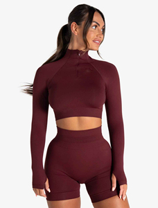 Camiseta Lisa de Nuevo Estilo, Personalizada con Logotipo de Diamantes de Imitación, Cuello Redondo, Tela Suave, Color Sólido, Corte Ajustado, Tops Cortos Casuales para Mujer - Product Image 3