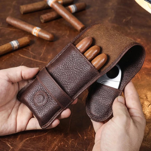 Étui à cigares en cuir de luxe avec coupe-cigares intégré, organiseur portable pour la protection des cigares, idéal pour les voyages, en vente à prix abordable - Product Image 6