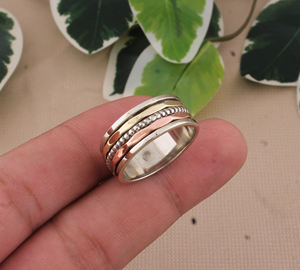 Anillo de Plata de Ley 925 con Banda Punteada, Anillo de Boda Minimalista con Textura Milgrain y Piedras Preciosas para Mujer, Venta al por Mayor - Product Image 5