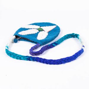 Sac à bandoulière en laine pour enfants 1 kg par Feltandwool - Product Image 3