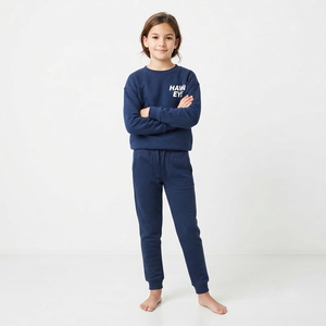 Conjunto Deportivo Infantil de Algodón Premium, Sudadera con Hombros Caídos y Cuello Redondo, Pantalones Deportivos, Fabricante de Marca Privada - Product Image 4