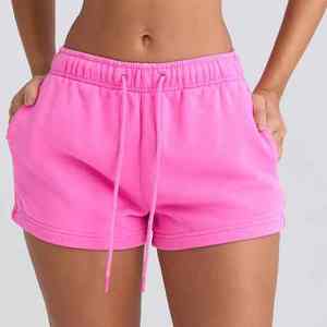 Pantalones Cortos Casuales Elegantes para Oficina, Corte Entallado, Aspecto Profesional, Tela Suave Resistente a las Arrugas, Atuendo Moderno para Mujer - Product Image 5