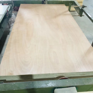 ไม้อัดเชิงพาณิชย์ขนาด 21 มม. 13 ชั้น จากโรงงานเวียดนาม ไม้บินตังกอร์ โอคูเมะ เบิร์ช E0 E1 ทนความชื้น สำหรับงานก่อสร้างอาคารสำนักงาน - Product Image 1