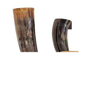 Juego de Cuernos para Beber con Soporte de Madera, Superficie de Cuerno Natural Pulido, Calidad Excepcional, Artículo Temático Vikingo Más Vendido - Product Image 1