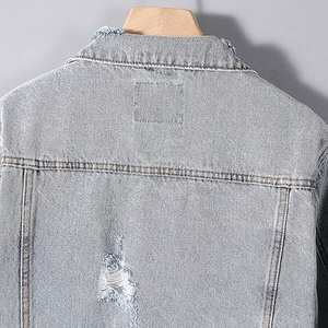 Veste en jean tendance pour homme, style vintage délavé bleu, vêtement d'extérieur mode streetwear, manteau décontracté boutonné sans logo, prête à expédier - Product Image 5