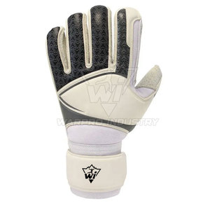 Classic Pro Goalkeeper <b>Gloves</b> Designed For Professional Football Practice Sessions And Consistent Sports Performance - Product Image 5