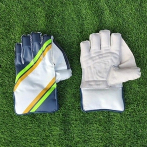 Gants de gardien de but de cricket légers, durables et respirants avec rembourrage intérieur doux, fermeture auto-agrippante, couleur personnalisable pour club et école - Product Image 2