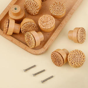 Excelentes precios en tiradores de ratán, la mejor elección de manijas de puerta hechas a mano, tiradores de puerta para habitaciones. - Product Image 1