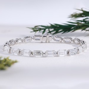 Elegant White Gold Emerald Cut Diamond Tennis Bracelet Emerald Cut Diamond Link Bracelets For Women And <b>Men</b> Linked Horizontally - Product Image 1