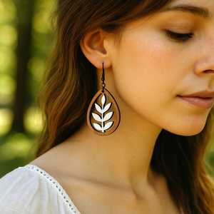Boucles d'oreilles en bois faites à la main, accessoires de mode en bois naturel, bijoux légers pour femmes, pour la vente en gros de composants de bijoux - Product Image 1
